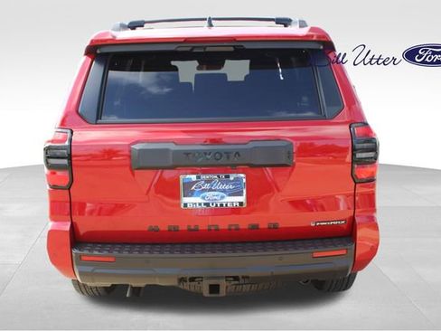 Used 2025 Toyota 4Runner TRD Off-Road image 6