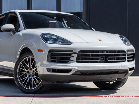 Certified 2023 Porsche Cayenne S Platinum AWD/4WD image 9