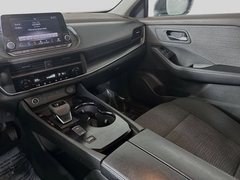 Used 2023 Nissan Rogue SV image 21