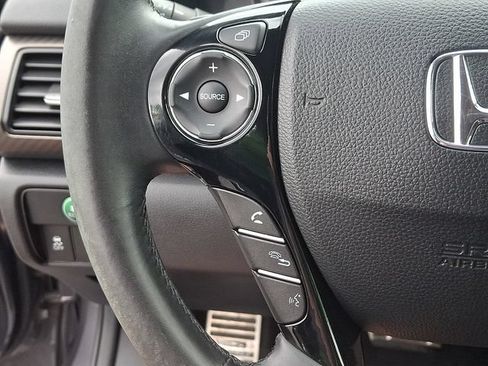 Used 2016 Honda Accord Sport image 20