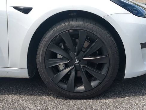 Used 2023 Tesla Model 3 Standard Range RWD image 11