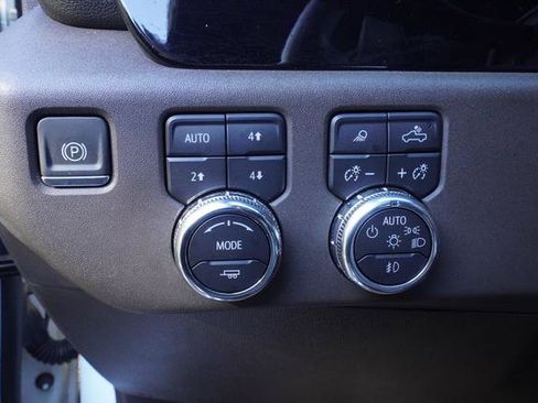 Used 2023 GMC Sierra 1500 SLT w/ SLT Premium Package image 16