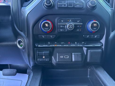 Used 2020 Chevrolet Silverado 1500 RST image 23