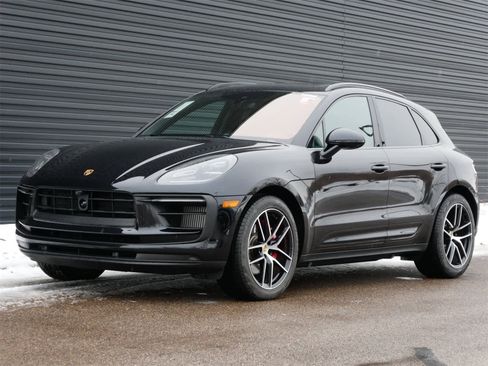 New 2025 Porsche Macan S image 1