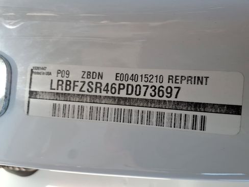 Used 2023 Buick Envision Avenir AWD/4WD image 34