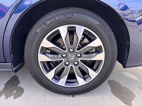 Certified 2024 Honda Odyssey EX-L image 11