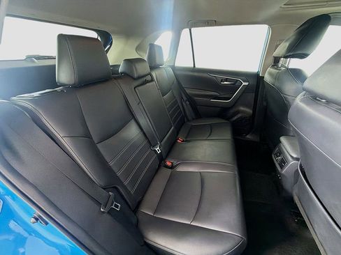 Used 2019 Toyota RAV4 XLE Premium w/ Cold Weather Package AWD/4WD image 26