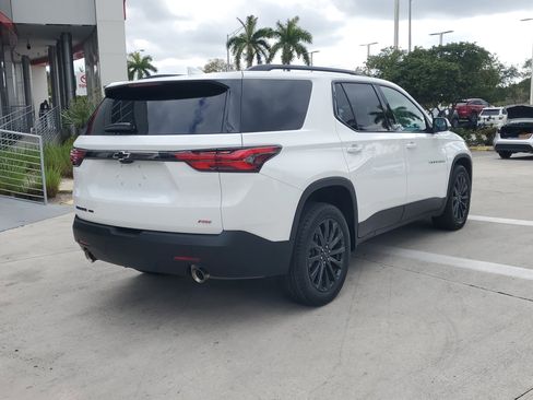 Used 2023 Chevrolet Traverse RS image 8
