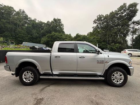 Used 2018 RAM 3500 Laramie w/ Snow Chief Group AWD/4WD image 13