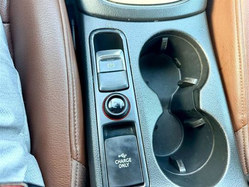 Used 2018 Audi Q3 2.0T Premium FWD image 18