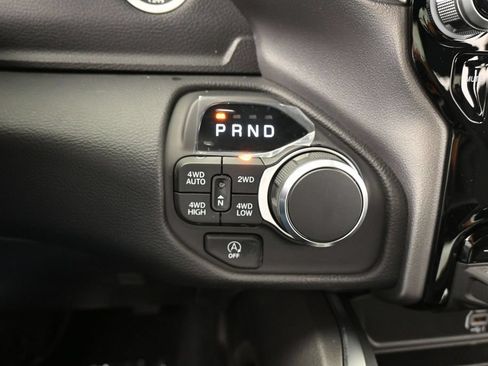 Used 2025 RAM 1500 Lone Star AWD/4WD image 32
