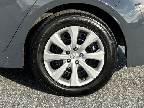 Used 2025 Toyota Corolla LE image 27
