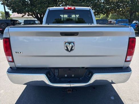 Used 2018 RAM 1500 Classic SLT RWD image 4