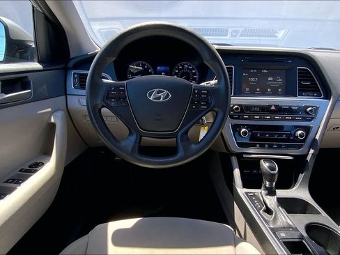 Used 2016 Hyundai Sonata SE FWD image 15