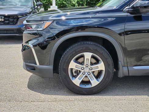 Certified 2023 Honda Pilot EX-L image 8