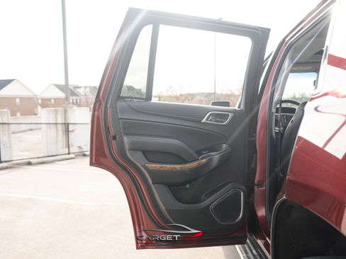 Used 2017 GMC Yukon Denali w/ Open Road Package image 46