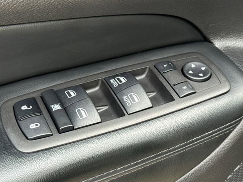 Used 2021 Jeep Grand Cherokee Laredo X RWD image 21