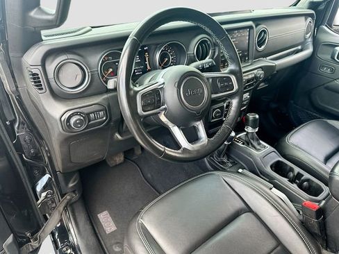 Used 2020 Jeep Gladiator Overland w/ Popular Equipment Package image 10