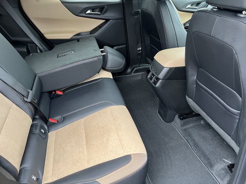 New 2026 Chevrolet Equinox ACTIV w/ Convenience Package III image 22