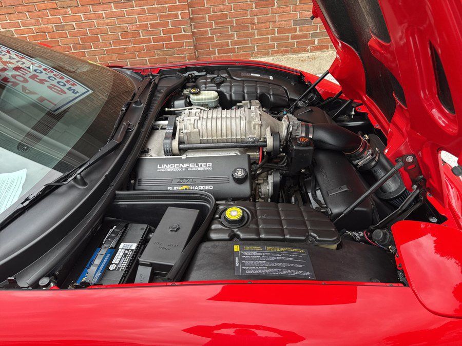 Used 2000 Chevrolet Corvette Coupe w/ Performance Handling Pkg RWD image 20