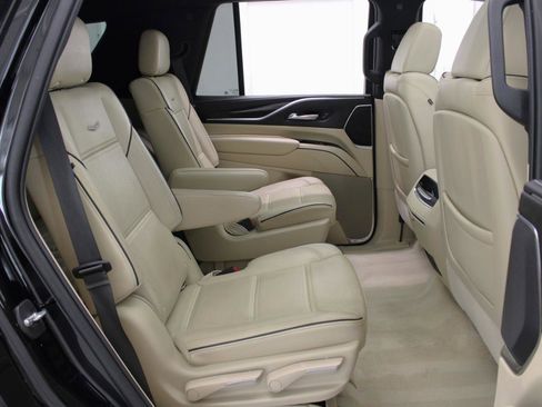 Used 2022 Cadillac Escalade Premium Luxury w/ Performance Package RWD image 45