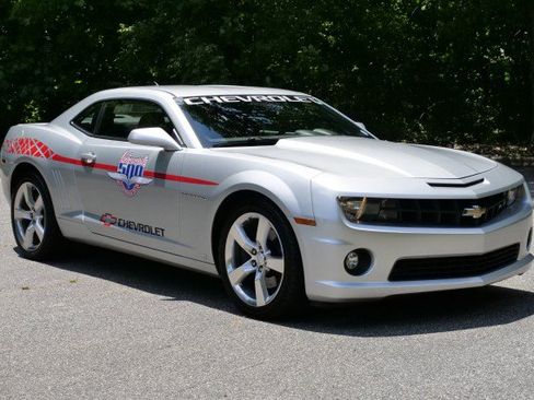Used 2010 Chevrolet Camaro SS RWD image 4