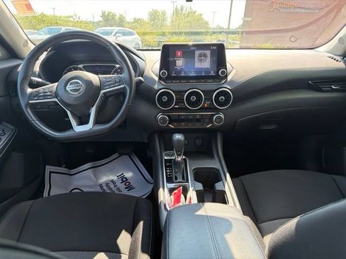 Used 2022 Nissan Sentra SV FWD image 17