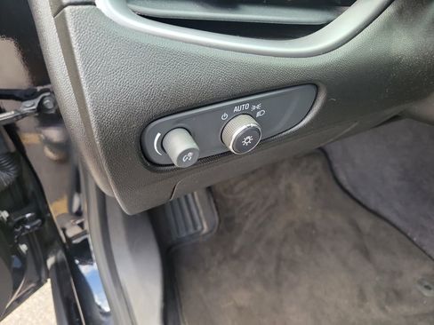 Used 2018 Chevrolet Malibu LS FWD image 21