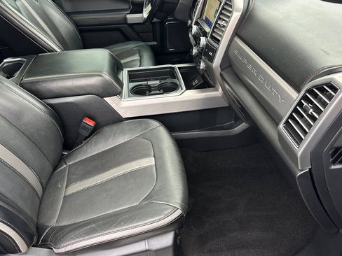 Used 2019 Ford F450 Platinum w/ Platinum Ultimate Package AWD/4WD image 15