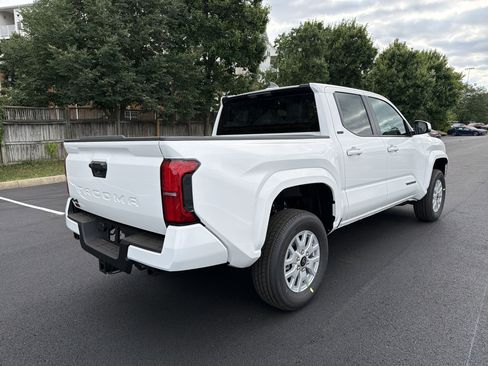 New 2026 Toyota Tacoma SR5 AWD/4WD image 4