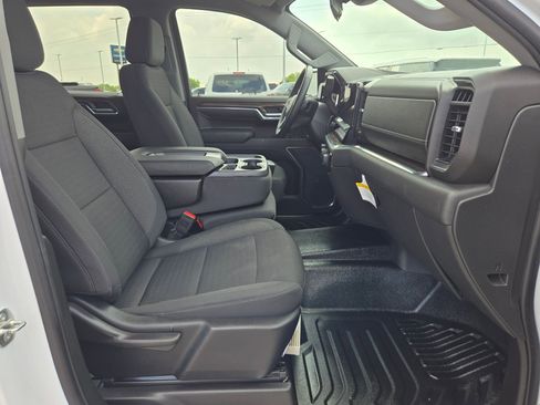 Used 2023 Chevrolet Silverado 1500 LT w/ Z71 Off-Road Package AWD/4WD image 23