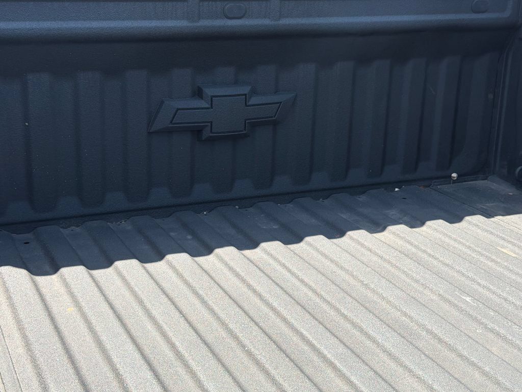 Used 2022 Chevrolet Silverado 1500 Custom RWD image 12