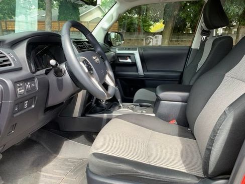 Used 2021 Toyota 4Runner SR5 AWD/4WD image 11