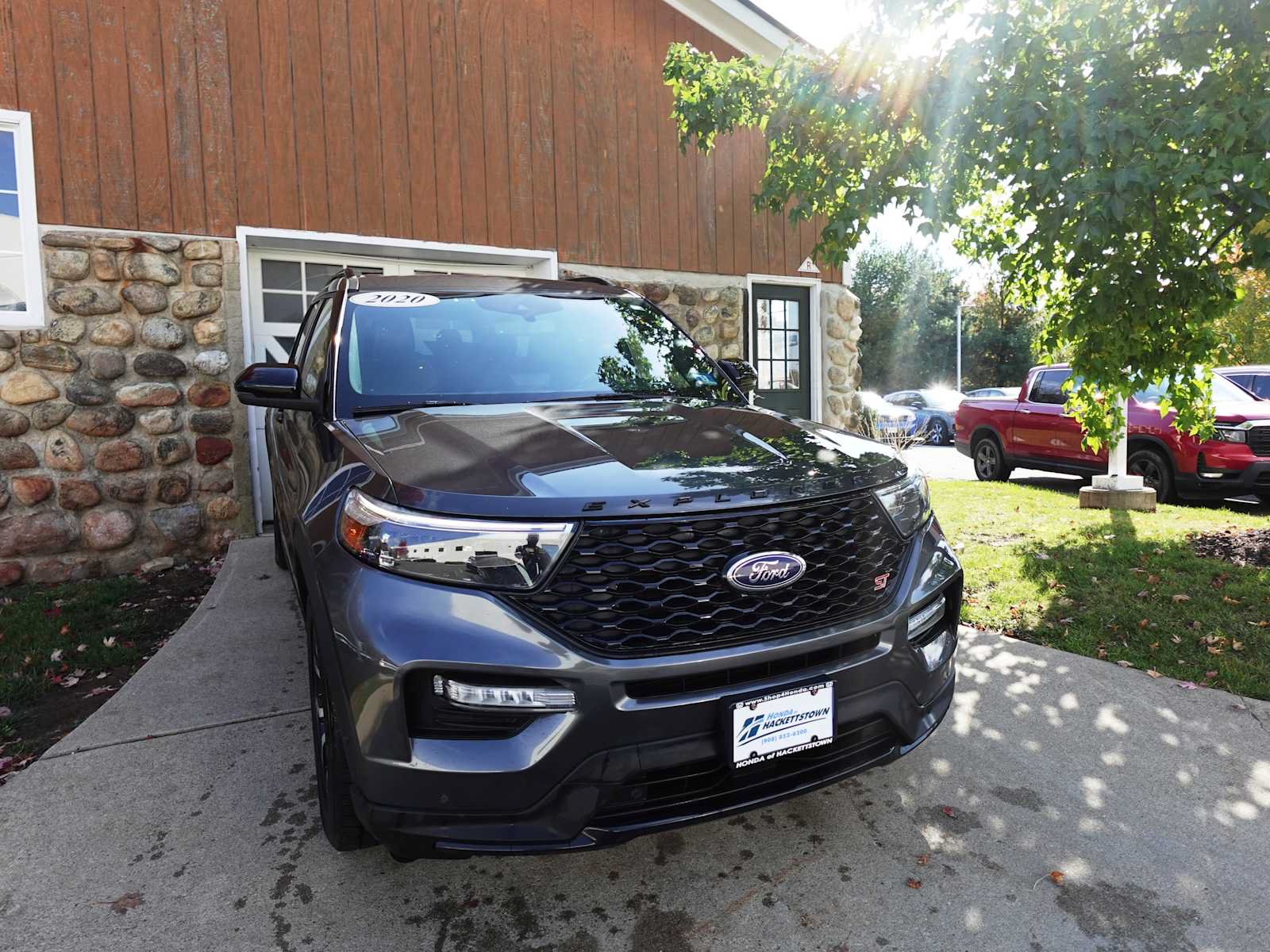 Used 2020 Ford Explorer ST w/ Premium Technology Package AWD/4WD image 3