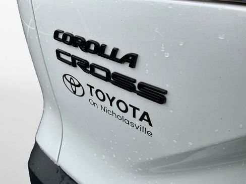 Used 2026 Toyota Corolla Cross AWD Hybrid image 17