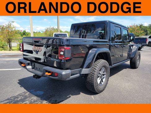 Used 2025 Jeep Gladiator Mojave image 5