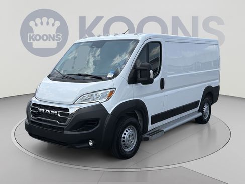 Used 2025 RAM ProMaster 2500 w/ U-Haul Equipment Group FWD image 1