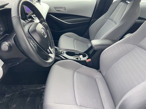 Certified 2025 Toyota Corolla SE image 21