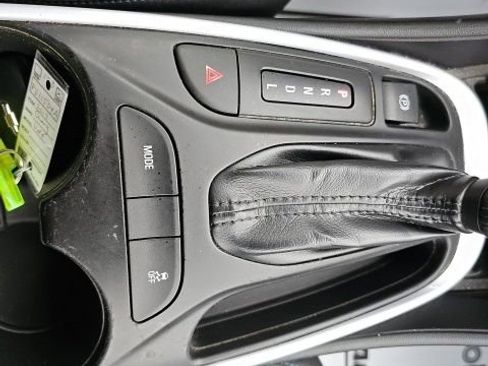 Used 2017 Chevrolet Volt LT image 42