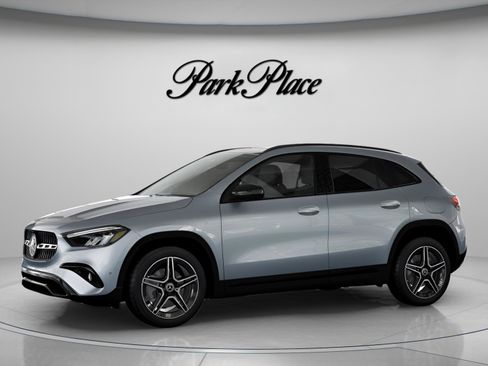 Used 2026 Mercedes-Benz GLA 250 image 3
