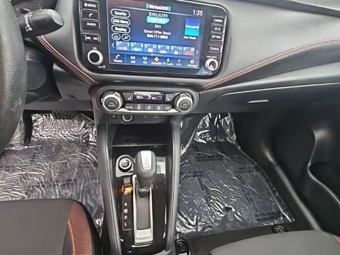 Used 2024 Nissan Versa SR image 17