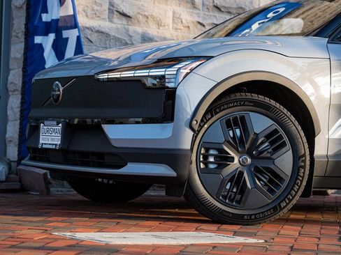 New 2026 Volvo EX30 Cross Country Ultra w/ Protection Package Premier AWD/4WD image 2