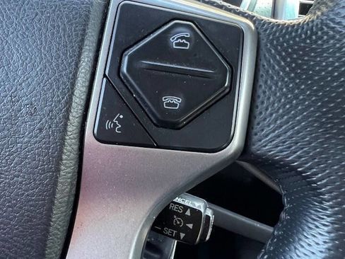 Used 2015 Toyota Tacoma PreRunner w/ SR5 Package RWD image 22