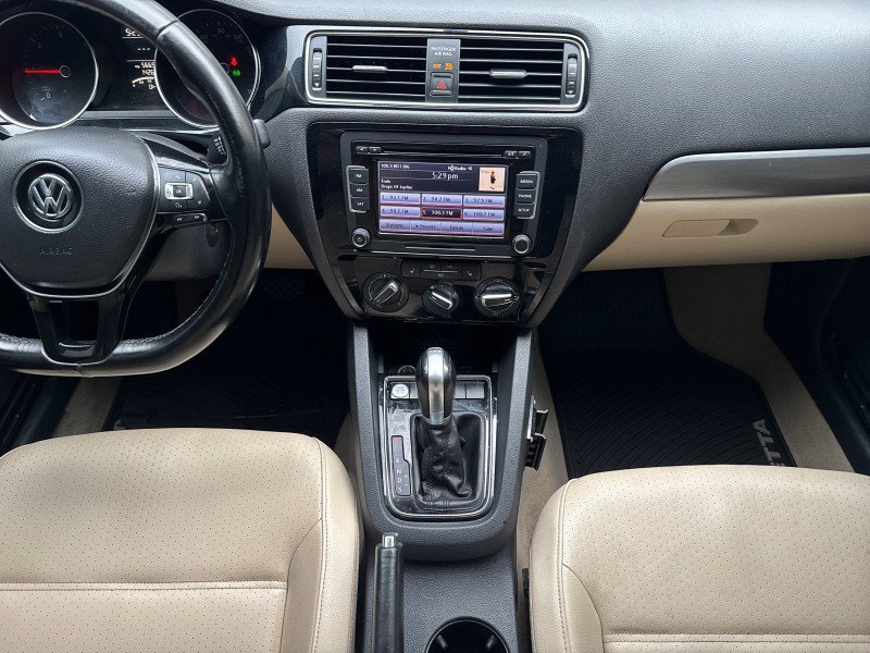 Used 2015 Volkswagen Jetta TDI SE FWD image 20