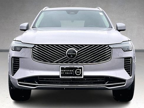 Used 2026 Volvo XC90 B5 Plus image 2