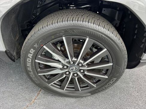 Certified 2024 Lexus GX 550 w/ Accessory Package (2T) AWD/4WD image 13