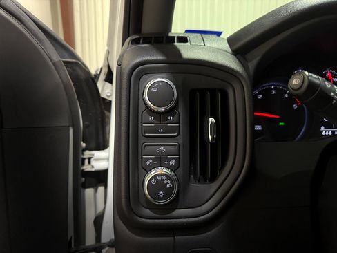 Used 2024 GMC Sierra 3500 Pro w/ Convenience Package AWD/4WD image 6