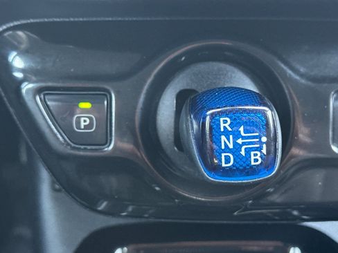 Used 2018 Toyota Prius Prime Premium w/ Carpet Mat Package image 21