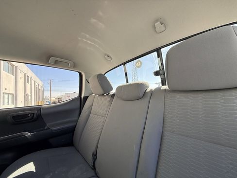 Used 2018 Toyota Tacoma SR image 7