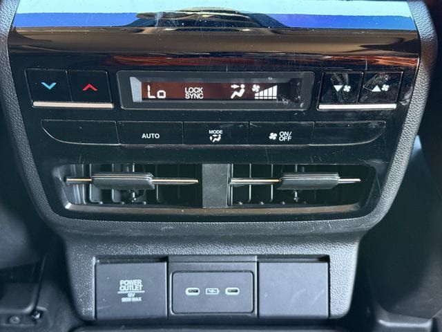 Used 2025 Acura MDX w/ Technology Package AWD/4WD image 31